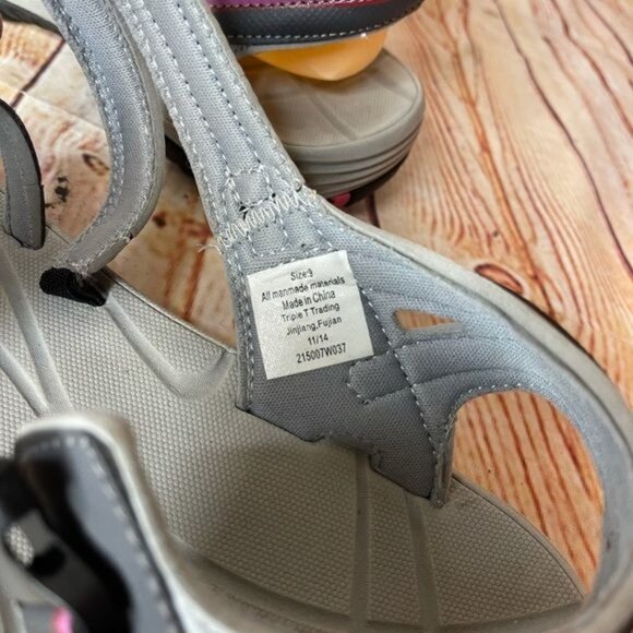 Northside Women's Colette Open Toe Sport Sandal In Gray & Pink Sz 9 - Picture 9 of 9